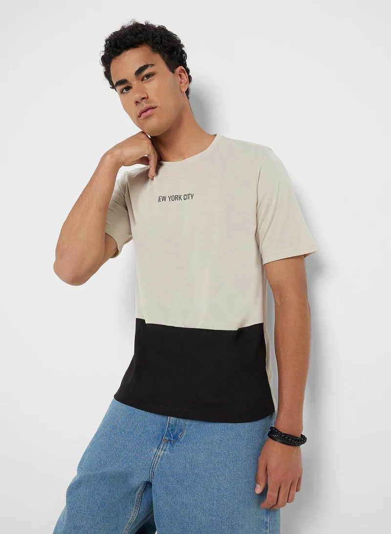 سفنتي فايف تيشيرت بياقة دائرية